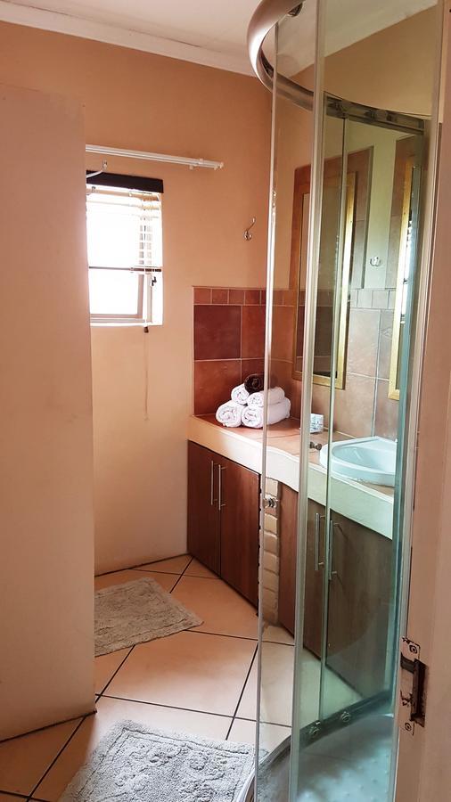 Tsessebe Guesthouse 블룸폰테인 외부 사진